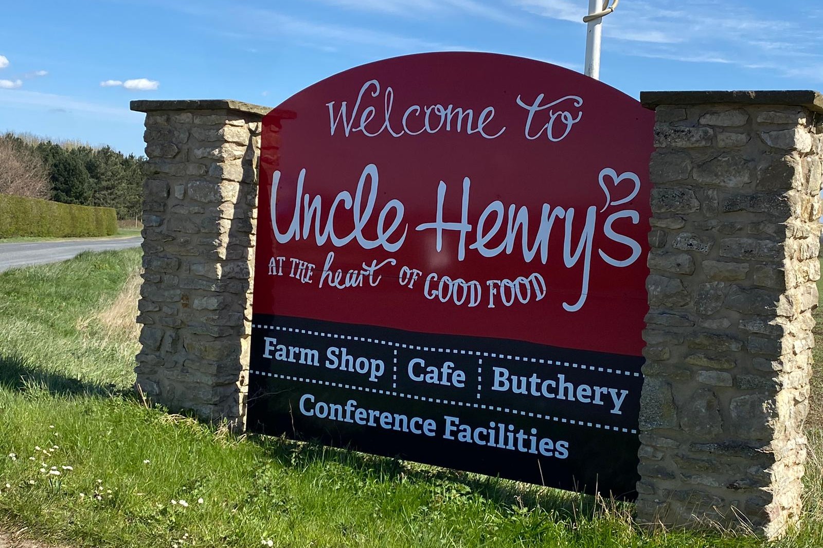 Uncle Henry's Farm Fairy Trail Welcome Signage